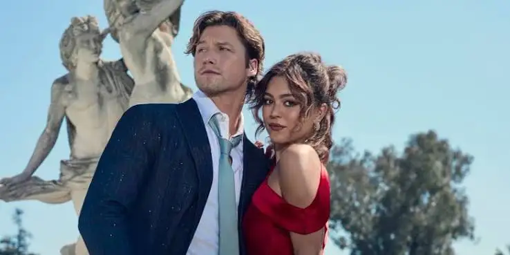 Off Campus Season 2 Mika Abdalla as Allie and Stephen Kalyn as Dean on Prime Video